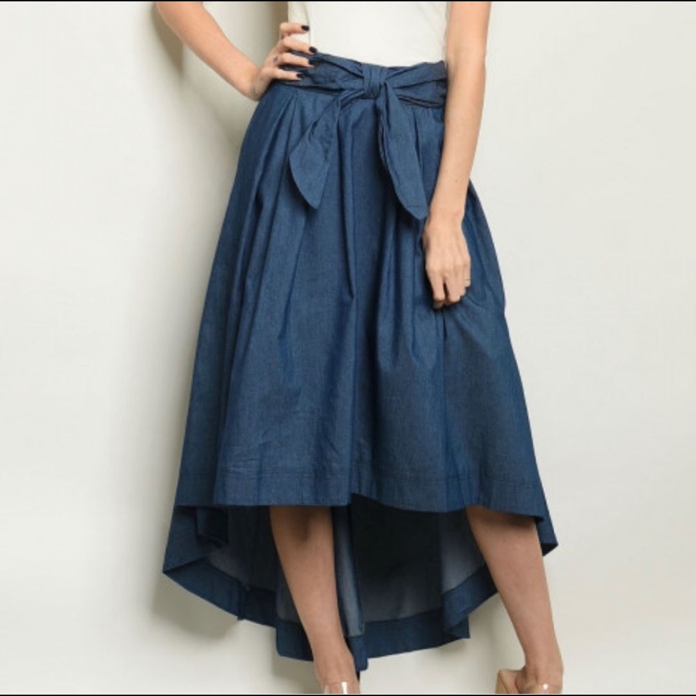Beverly's Blue Jean Vintage Style Chambray Skirt!!